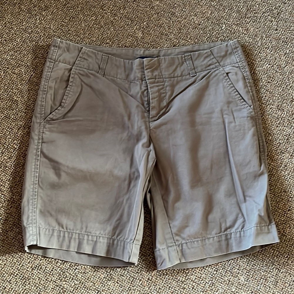 Gap low rise cotton shorts
